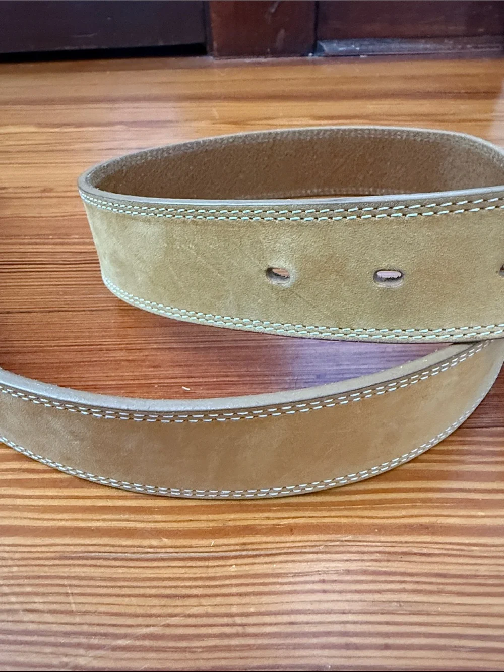 Timberland Tan Leather Belt with Brushed Metal Buckle
